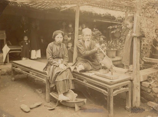 Dịch bệnh này bùng phát đầu tiên ở khu vực nào của nước ta?