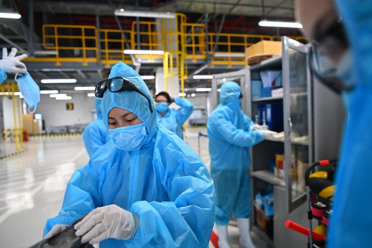 Đón chuyến bay từ vùng dịch: Sân bay Vân Đồn áp dụng quy trình mới ảnh 1