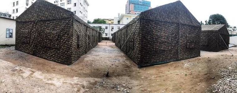 Những hình ảnh đầy cảm động trong khu vực 'nội bất xuất, ngoại bất nhập' giữa ổ dịch lớn nhất Thủ đô ảnh 11