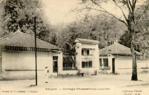 Trường nào dưới đây từng mang tên bộ trưởng người Pháp Chasseloup Laubat?