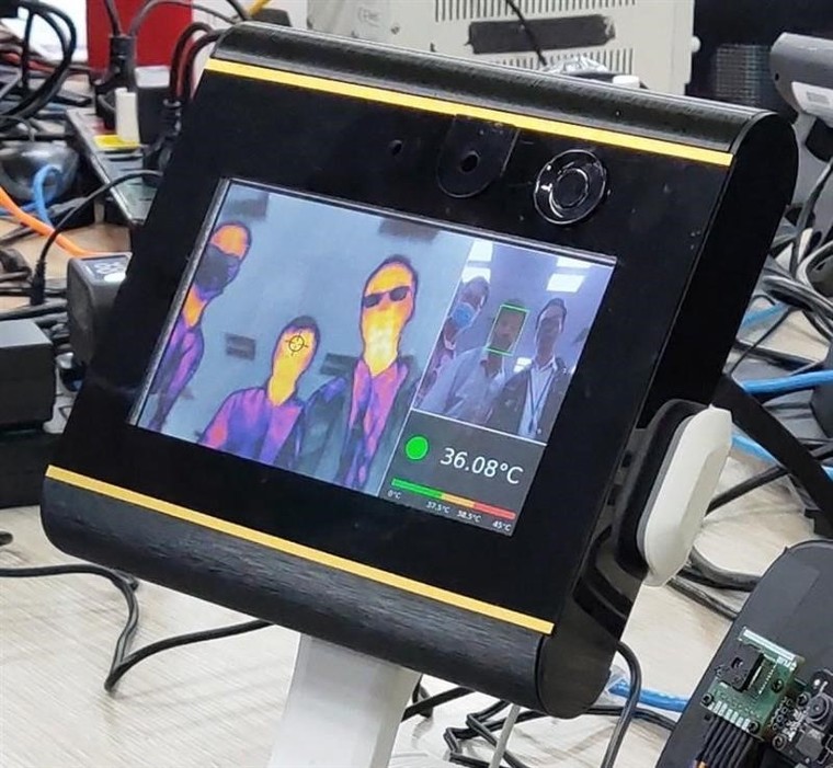 Vingroup bắt tay vào sản xuất máy thở và máy đo thân nhiệt ảnh 2