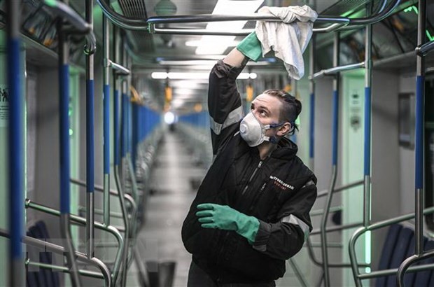 Thông điệp mạnh mẽ trong cuộc chiến chống COVID-19 của Tổng thống Nga ảnh 1