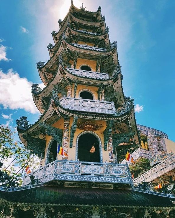 Tháp chuông cao nhất Việt Nam có tên là gì?