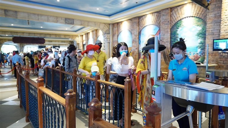 Việt Nam sẽ là một trong những điểm đến đầu tiên hút khách quay lại sau dịch ảnh 4