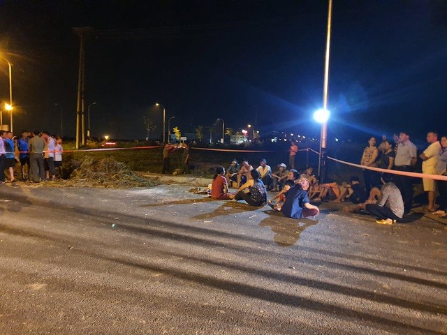 Theo mẹ đi làm đồng, bé trai 4 tuổi rơi xuống hố ga tử vong ảnh 1