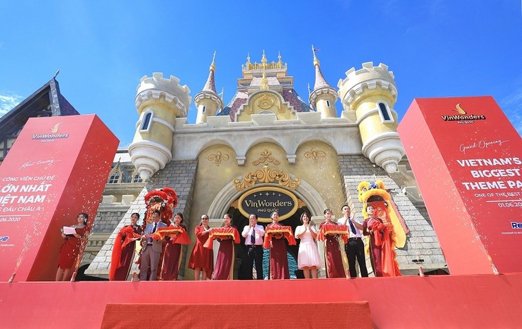 Khai trương Công viên Chủ đề lớn nhất Việt Nam - VinWonders Phú Quốc ảnh 1