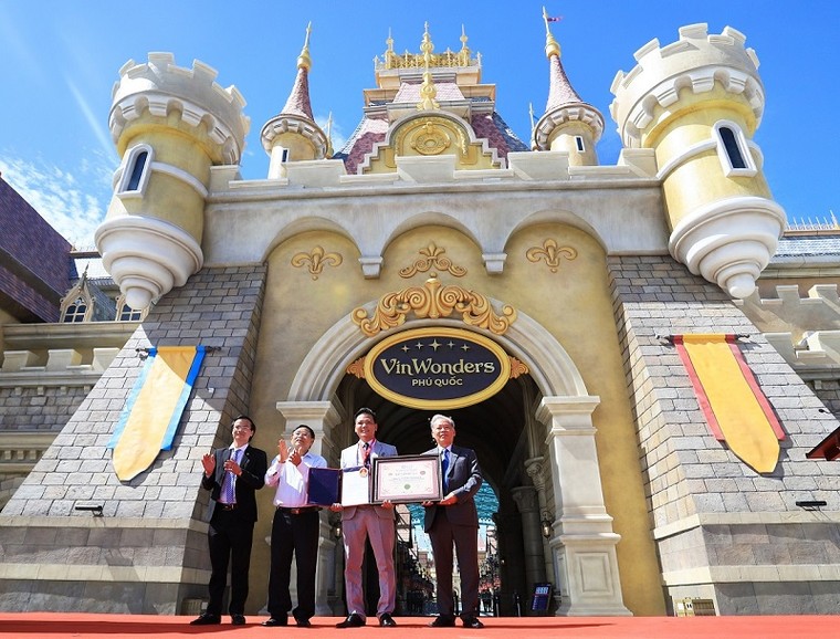 Khai trương Công viên Chủ đề lớn nhất Việt Nam - VinWonders Phú Quốc ảnh 2