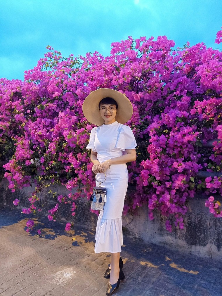 'Phát sốt' với con đường hoa giấy đẹp quên lối về ở Ecopark ảnh 14