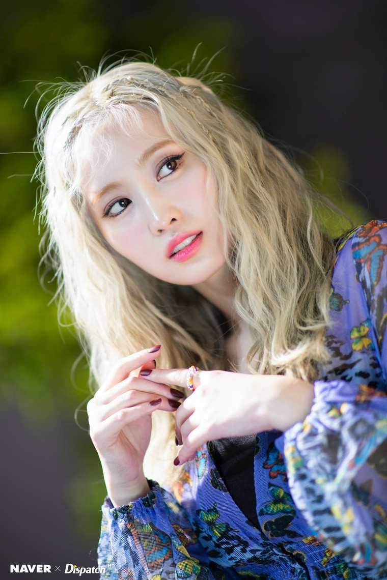 TWICE trở lại với diện mạo mới lạ ảnh 14