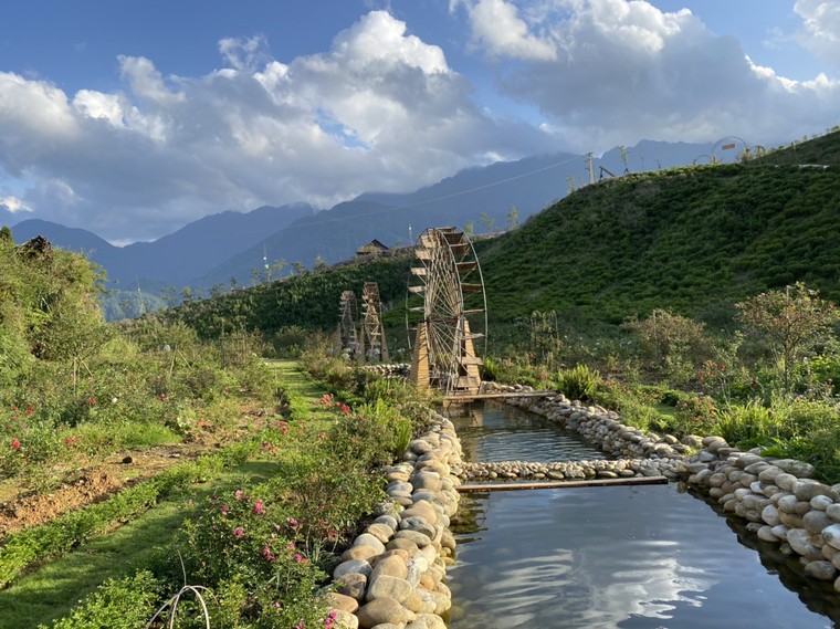 Sa Pa tràn ngập ưu đãi, du khách nô nức check-in giải nhiệt mùa hè ảnh 6