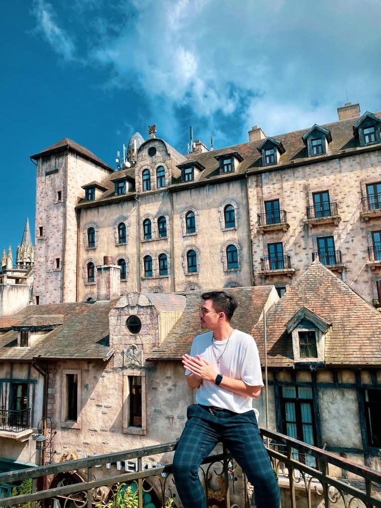 Blogger du lịch nổi tiếng gợi ý 5 điểm sống ảo tuyệt vời ở Bà Nà ảnh 3