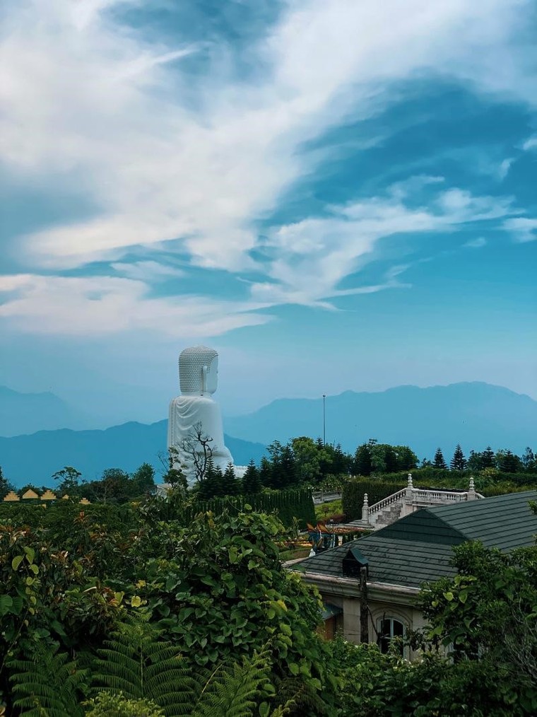 Blogger du lịch nổi tiếng gợi ý 5 điểm sống ảo tuyệt vời ở Bà Nà ảnh 5