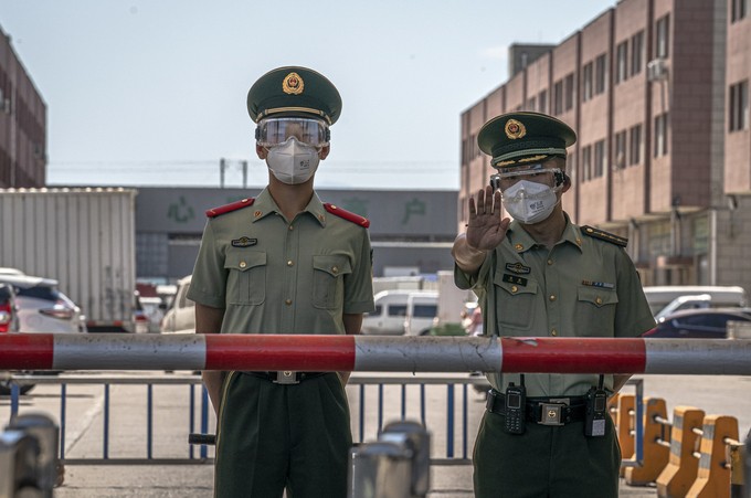 Ổ dịch Bắc Kinh 'dội gáo nước lạnh' vào Trung Quốc ảnh 2