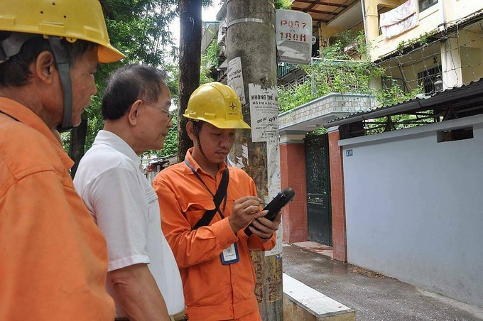 Sếp EVN: 'Nhân viên điện lực không được gì nếu ghi sai công tơ' ảnh 1