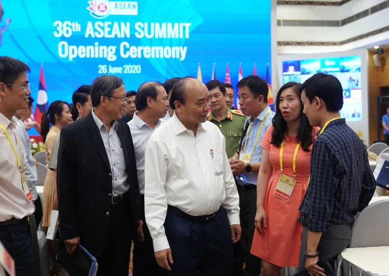 Thủ tướng kiểm tra công tác chuẩn bị Hội nghị Cấp cao ASEAN 36 ảnh 3