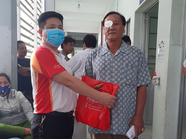 HDBank tiếp tục hành trình mang lại ánh sáng và an cư cho người nghèo ảnh 1