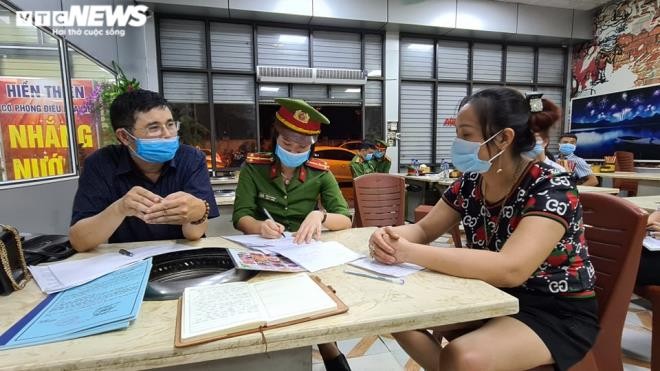 Chủ quán nướng bắt cô gái quỳ xin lỗi bị phạt hơn 30 triệu đồng ảnh 1