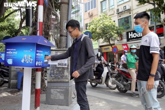Cây 'ATM khẩu trang' miễn phí giúp người Hà Nội chống COVID-19 ảnh 10