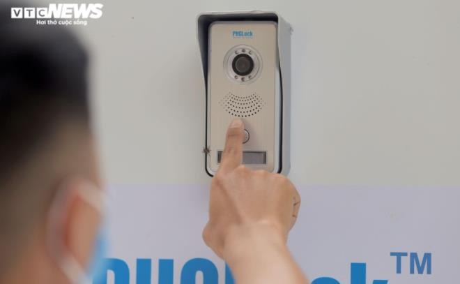 Cây 'ATM khẩu trang' miễn phí giúp người Hà Nội chống COVID-19 ảnh 5