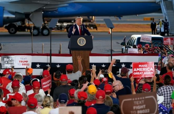 Tổng thống Trump sẽ chi 100 triệu USD tiền túi để tái tranh cử? ảnh 2