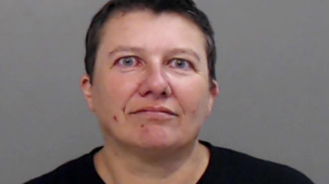 Chân dung nữ nghi phạm gửi thư chứa chất độc chết người ricin tới Tổng thống Trump ảnh 1