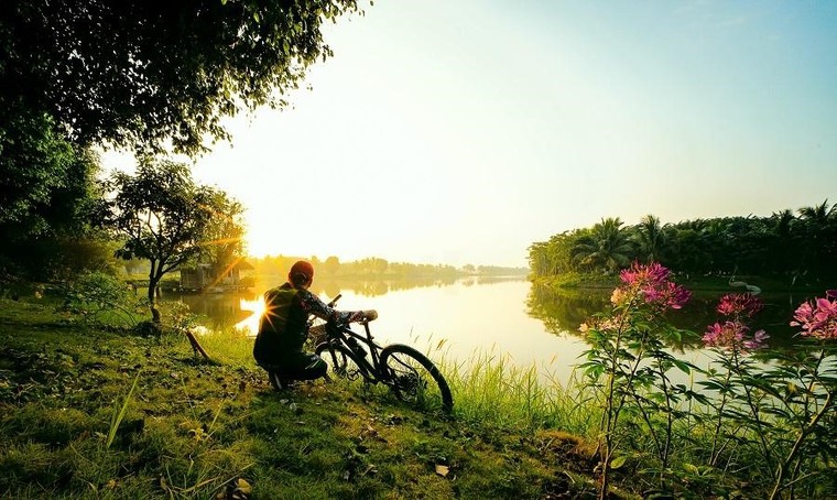 Ngắm bình minh đẹp tựa tranh vẽ tại khu đô thị xanh Ecopark ảnh 10