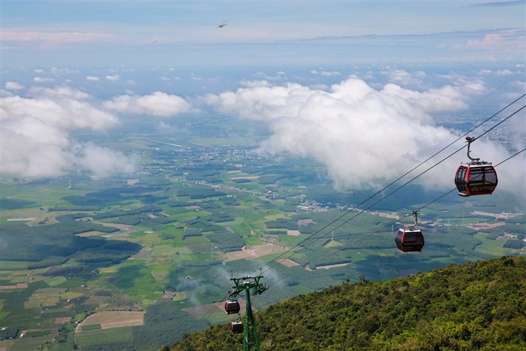 Điểm danh những điểm đến gần như chưa hề có Covid-19 ghé thăm ảnh 1