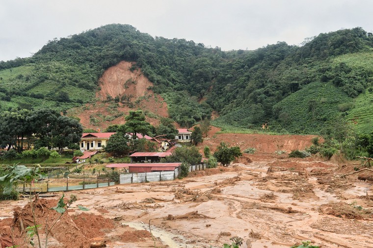 Hiện trường khu vực sạt lở vùi lấp 22 chiến sĩ của Đoàn 337 ảnh 1