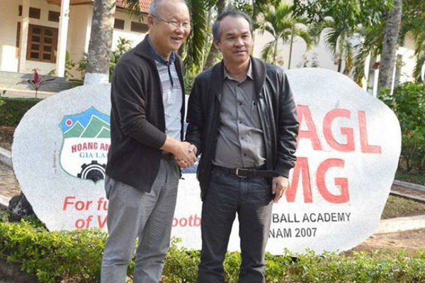 U22 Việt Nam tập trung: Khi thầy Park phải gạt quân bầu Đức... ảnh 1