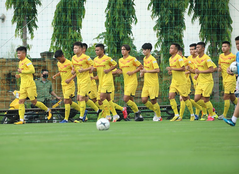 U22 Việt Nam tập trung: Khi thầy Park phải gạt quân bầu Đức... ảnh 2