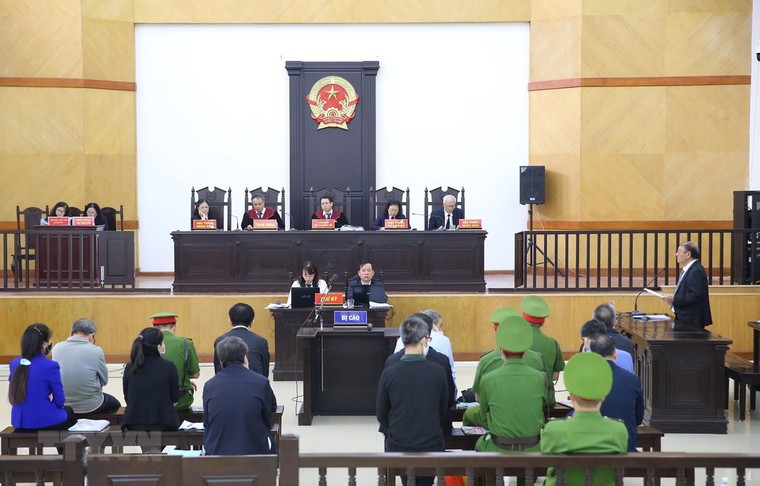 Những điểm nổi bật trong phiên tòa xét xử sơ thẩm vụ án tại BIDV ảnh 1