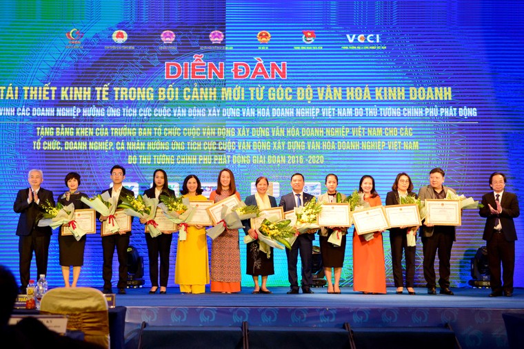 Viettel được vinh danh ‘xuất sắc trong xây dựng và thực hành văn hóa doanh nghiệp’ ảnh 2