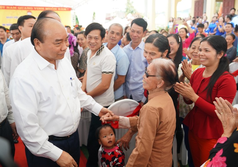 Thủ tướng Nguyễn Xuân Phúc: Không dựa vào dân thì khó phát triển đất nước ảnh 4