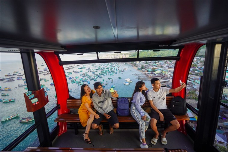 Travel blogger Dy Khoa: Cần tạo lập thói quen du lịch mới ảnh 3