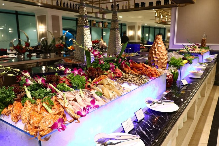 Dồn dập ưu đãi mừng sinh nhật FLC Hạ Long, quần thể 5 sao có tầm nhìn đẹp nhất Quảng Ninh ảnh 4