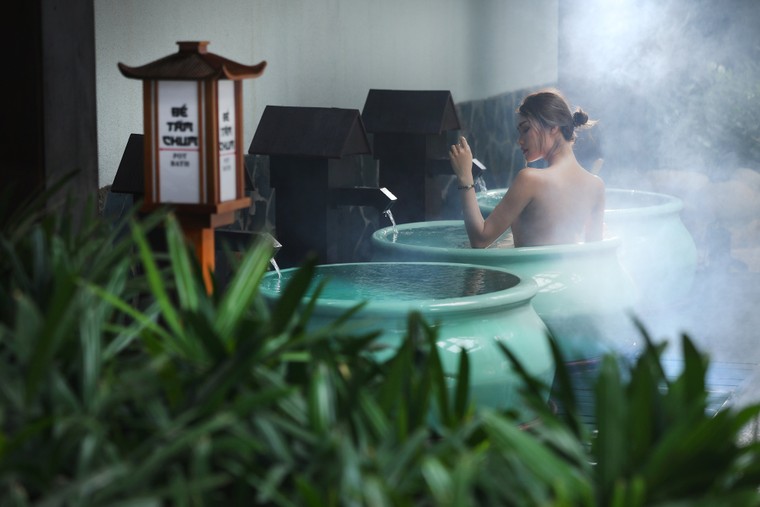 Quảng Ninh hút khách du lịch bởi những trải nghiệm cuối năm phong phú ảnh 2