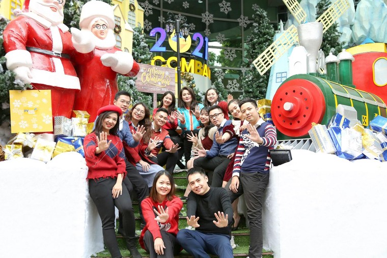 Đón Giáng sinh và năm mới trên 'chuyến tàu trở lại tuổi thơ' ảnh 2