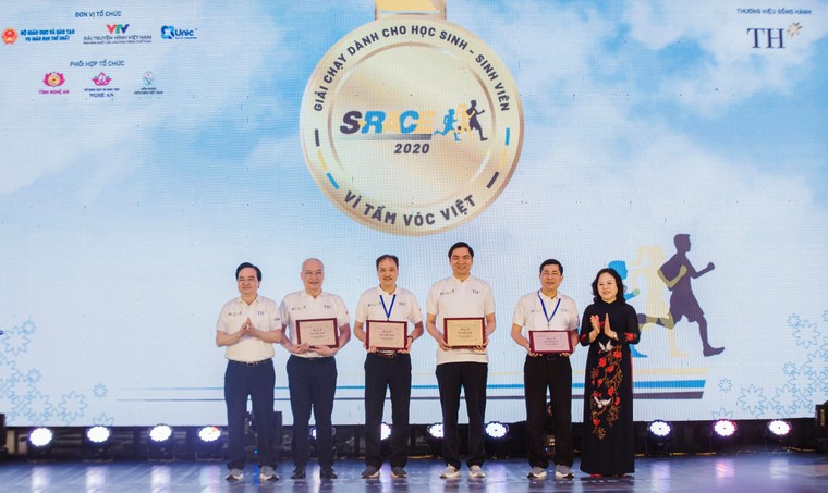 Từ giải chạy học đường đến khát vọng một thế hệ Việt Nam mới ảnh 3