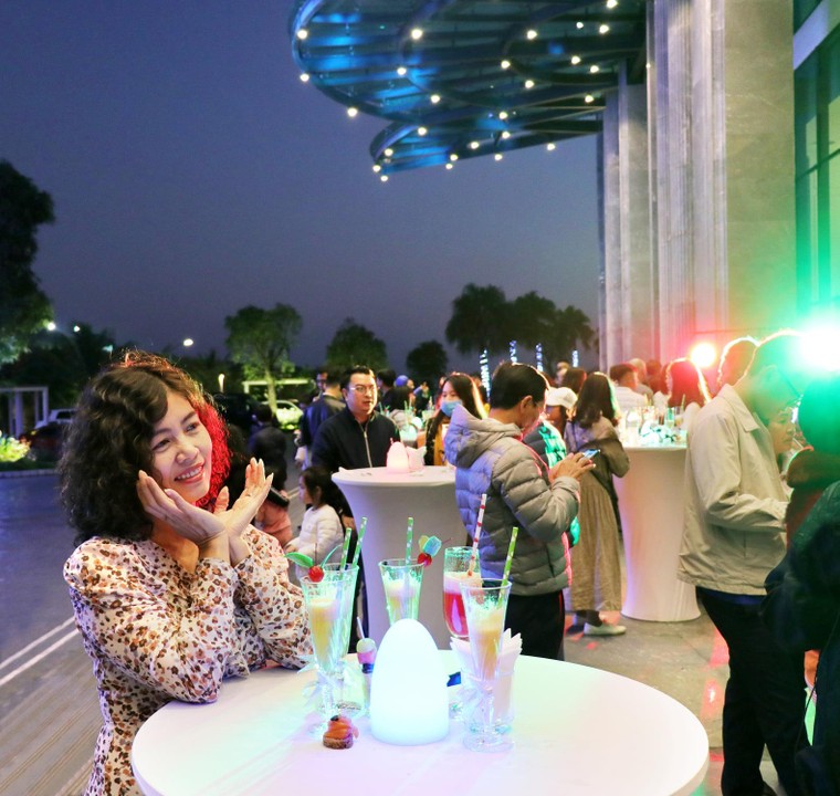 Trầm trồ với xứ sở Giáng Sinh đẹp tựa trời Âu tại các khu nghỉ dưỡng FLC ảnh 9