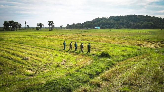 Những ‘lá chắn thép’ trên tuyến đầu phòng chống dịch COVID-19 ở biên giới ảnh 5