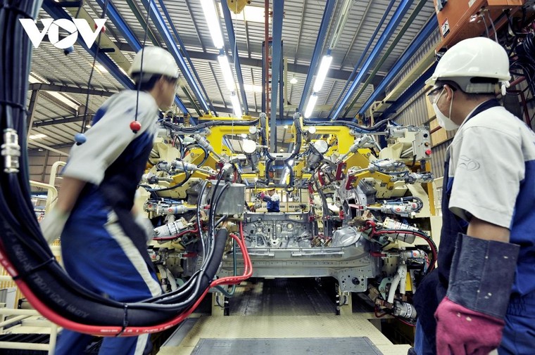 Việt Nam sẽ tiếp tục là điểm sáng tăng trưởng trong năm 2021 ảnh 1