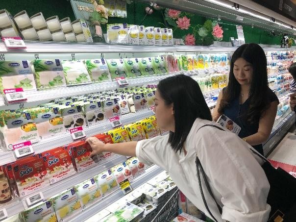 Vinamilk chào 2021 với lô sản phẩm sữa hạt và sữa đặc lớn xuất khẩu đi Trung Quốc ảnh 6