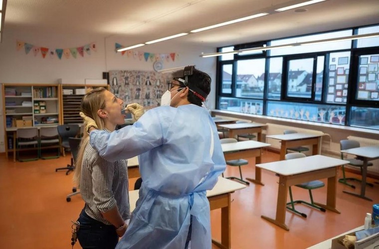 Triệu chứng mới của Covid-19 không ngừng xuất hiện: Báo hiệu về các biến thể mới? ảnh 1