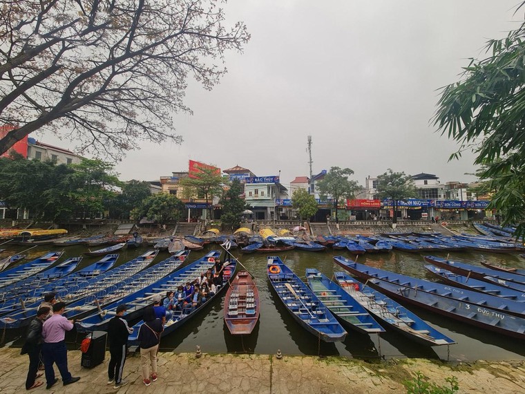 Chùa Hương vắng khách trong ngày đầu mở cửa trở lại ảnh 7