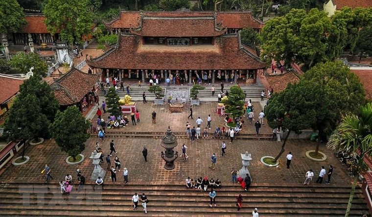 Chùa Hương vắng khách trong ngày đầu mở cửa trở lại ảnh 16