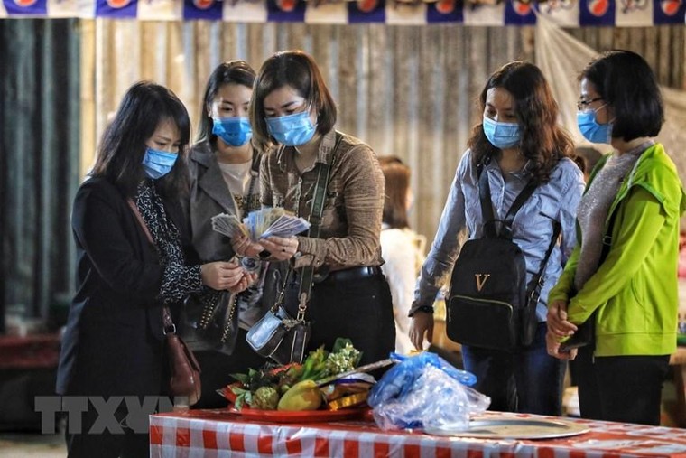 Chùa Hương vắng khách trong ngày đầu mở cửa trở lại ảnh 14