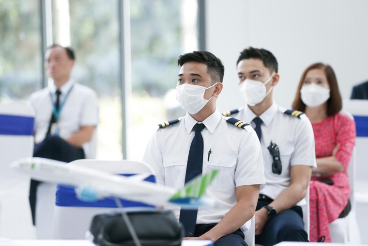 Tự chủ nguồn phi công, Bamboo Airways khai giảng khóa học viên A320 đầu tiên ảnh 2