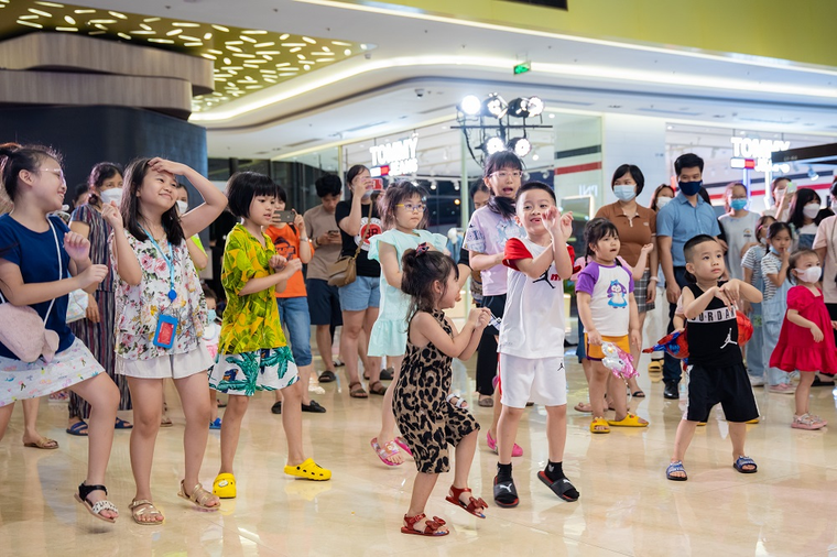 Tuần lễ của thiếu nhi khởi động với chuỗi sự kiện sôi động tại Vincom ảnh 8