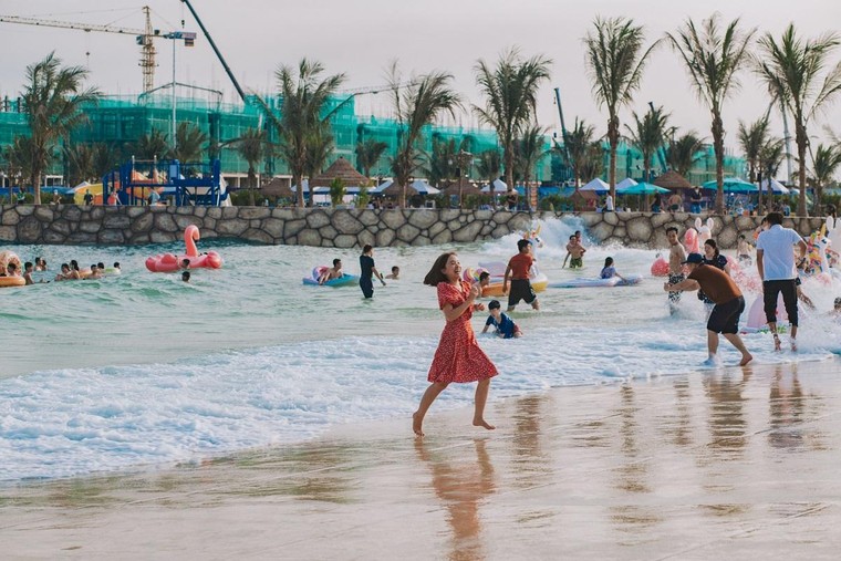 Mang biển về thành phố, siêu đô thị của Vinhomes khuấy đảo thị trường phía Đông Hà Nội ảnh 4