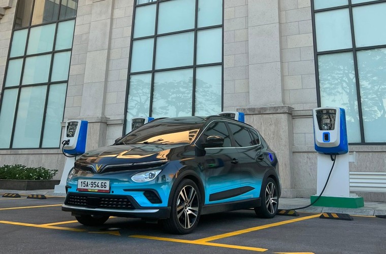 Chủ xe VinFast VF e34: ‘Món hời về công nghệ, trải nghiệm thú vị nhất trong tầm giá' ảnh 3